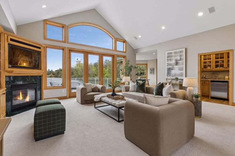 2340 Lake Lucy Rd, Chanhassen, MN 55317