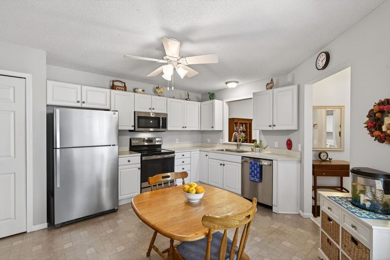 9100 Prairieview Ln N, Champlin, MN 55316