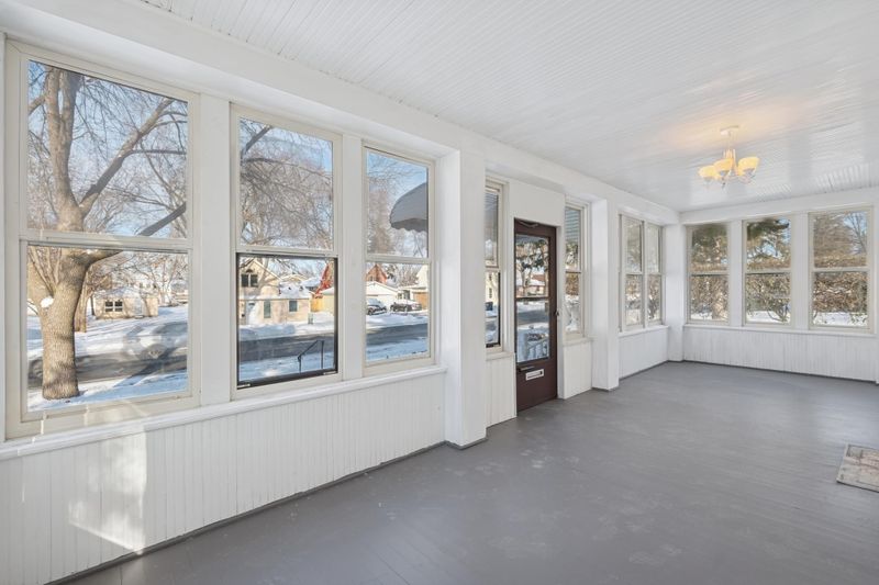 120 4th Ave E, Shakopee, MN 55379