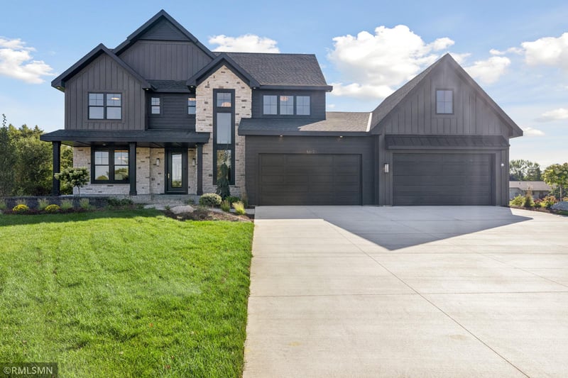 5813 S Century Rg S, Woodbury, MN 55125