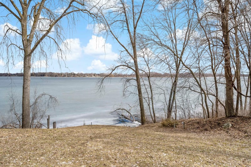 27160 734th Ave, Dassel, MN 55325