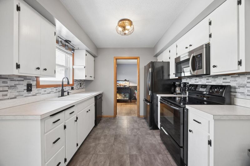 3215 Sprague Ave, Anoka, MN 55303
