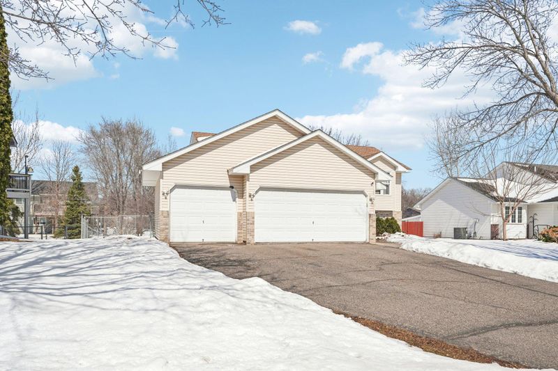 7380 97th St S, Cottage Grove, MN 55016
