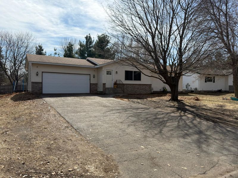 6119 Red Fox Rn, North Branch, MN 55056