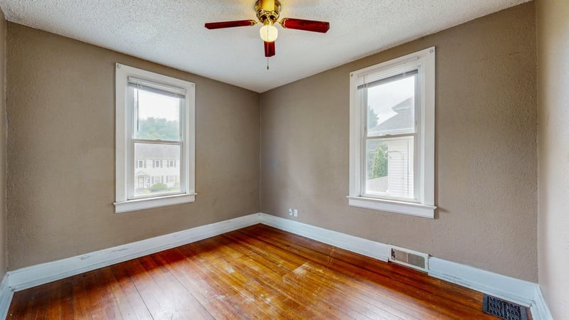 926 2nd St NW, Rochester, MN 55901