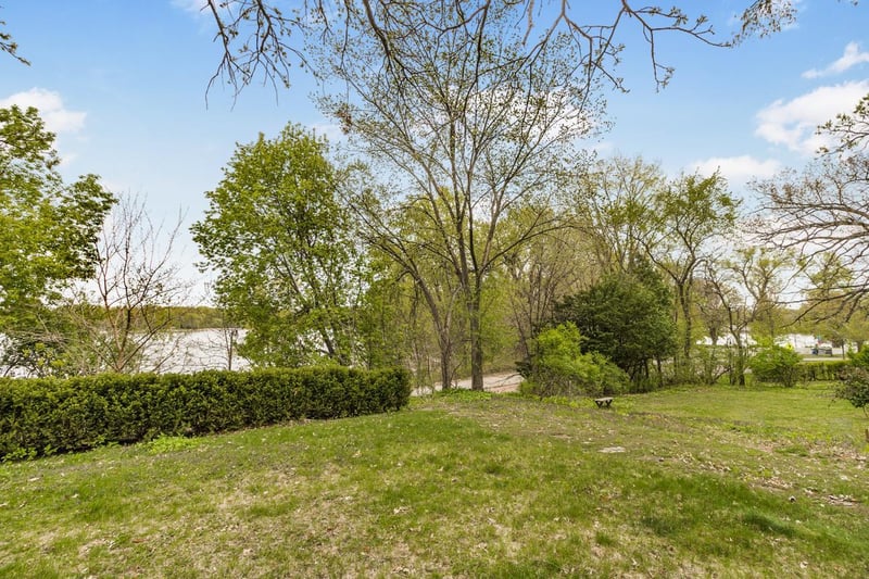 2024 Cedar Lake Pw, Minneapolis, MN 55416