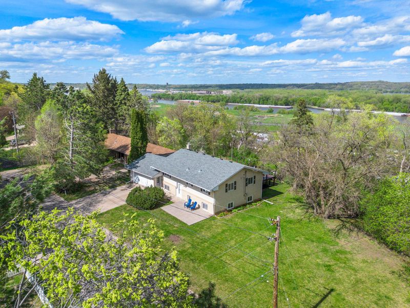 1002 Terrace Ln, South Saint Paul, MN 55075
