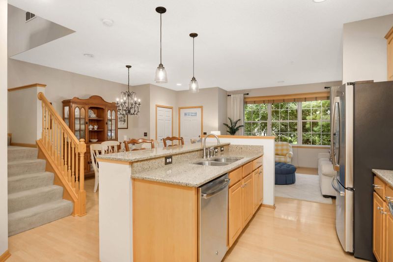 6714 Narcissus Ln N, Maple Grove, MN 55311