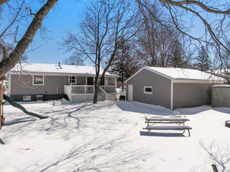 1663 9th Ave SE, Rochester, MN 55904