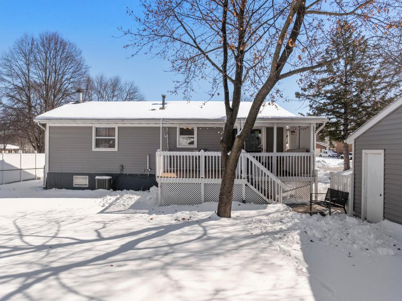 1663 9th Ave SE, Rochester, MN 55904