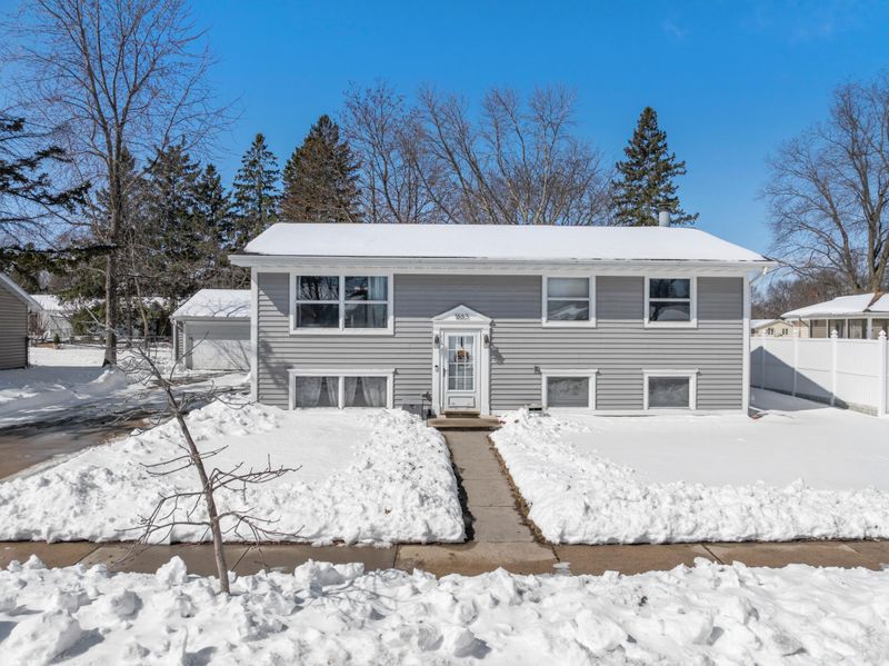 1663 9th Ave SE, Rochester, MN 55904