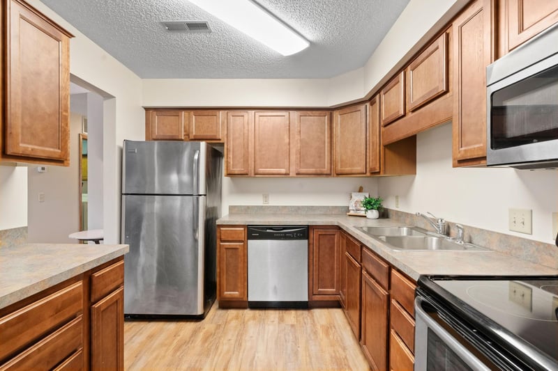 2644 Lake Court Dr #31, Mounds View, MN 55112