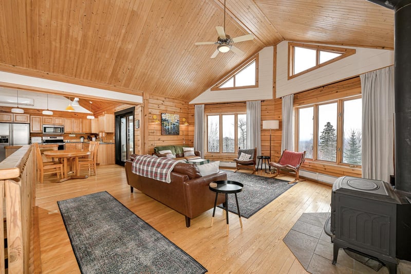 7001 Olson Rd, Two Harbors, MN 55616