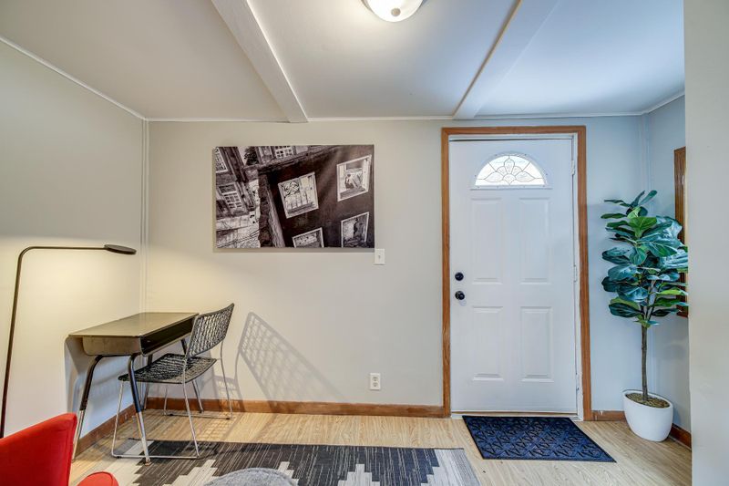 635 Canton St, Saint Paul, MN 55102