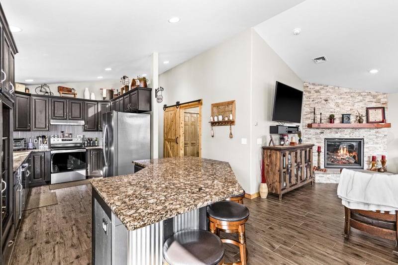 2238 County Road 1, Wrenshall, MN 55797