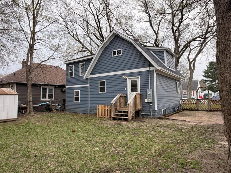 925 11th St SE, Rochester, MN 55904