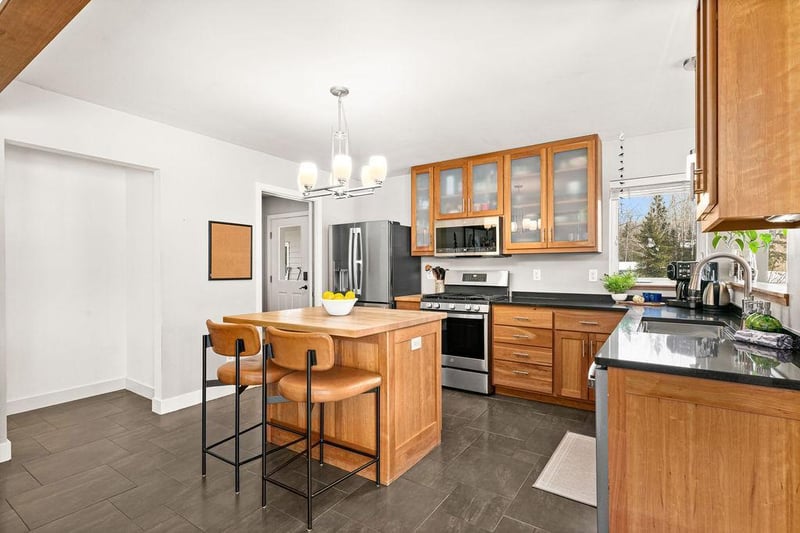 2809 Snowy Owl Cir, Duluth, MN 55804