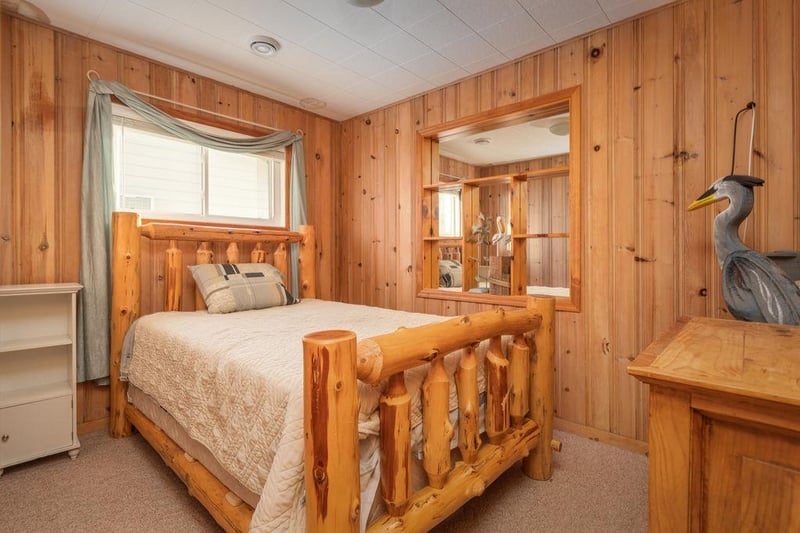 23355 N Lakeshore Dr, Glenwood, MN 56334