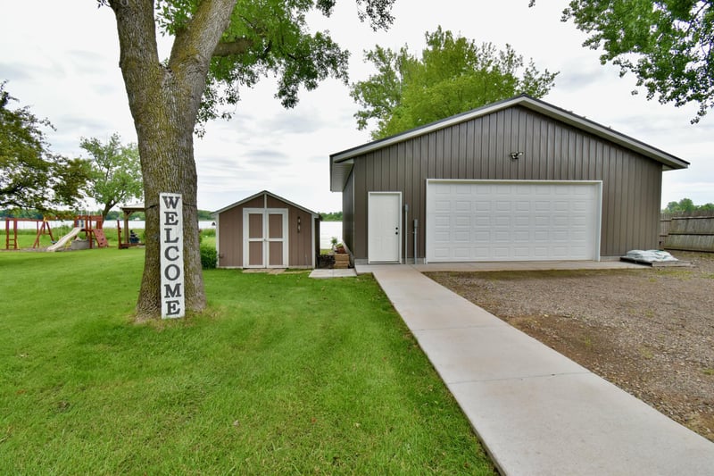 46350 Cambridge Dr, Stanchfield, MN 55080