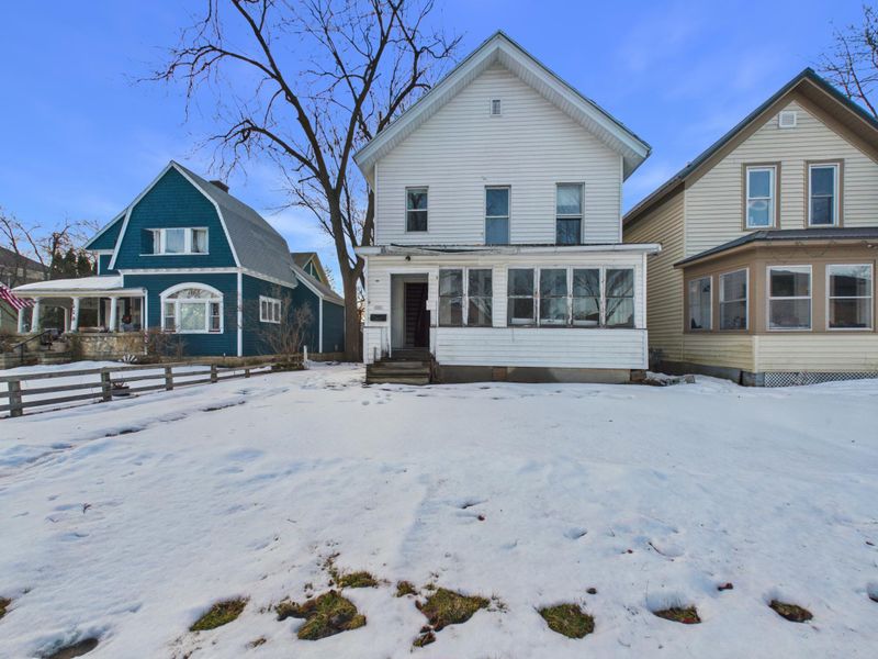 463 8th St, Red Wing, MN 55066