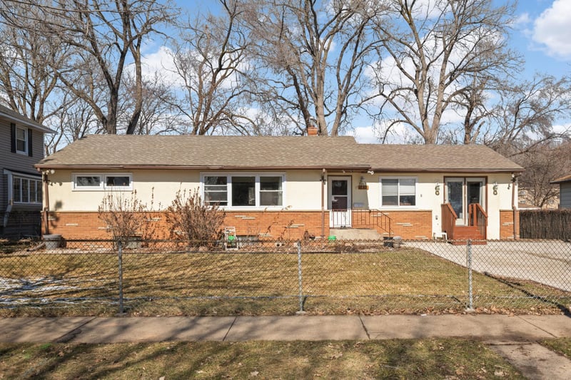 1709 Field Ave, Saint Paul, MN 55116