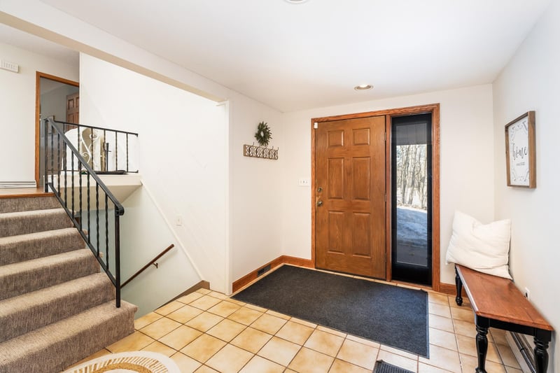 4870 Woodridge Dr, Hermantown, MN 55811