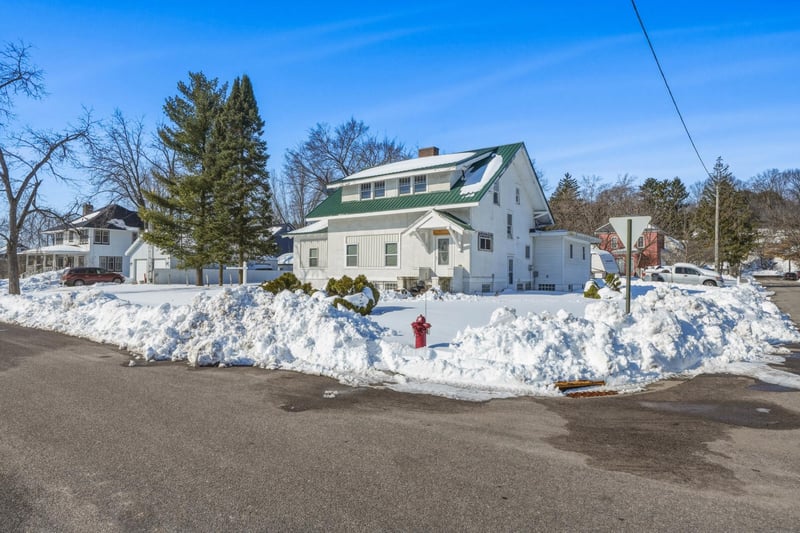 35635 5th St, Independence, WI 54747
