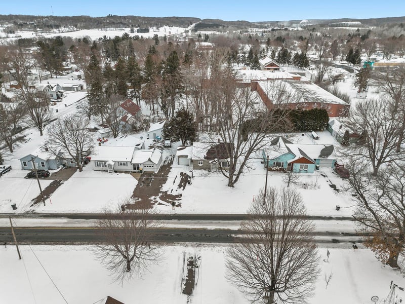 127 State St W, Dresser, WI 54009