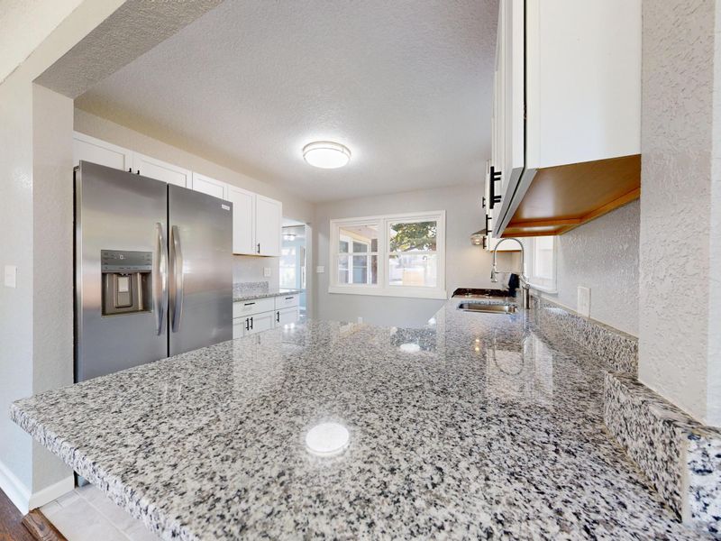 740 Orange Ave E, Saint Paul, MN 55106