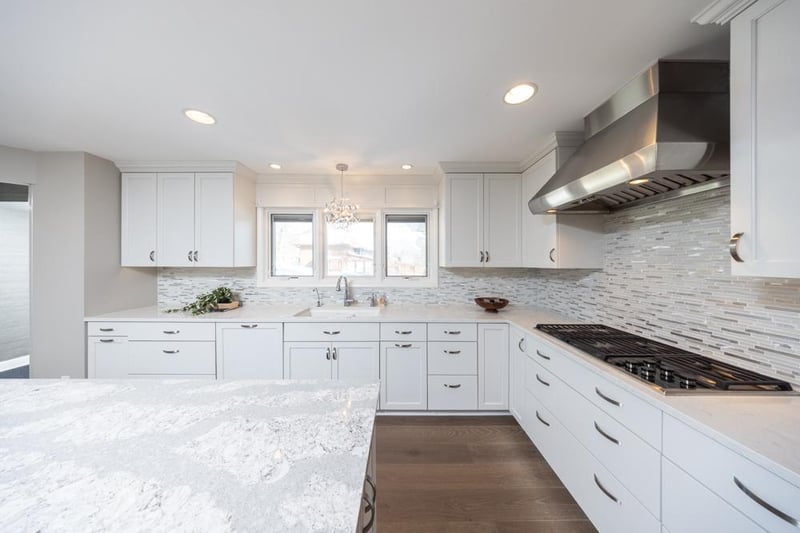 4605 W 62nd St, Edina, MN 55424