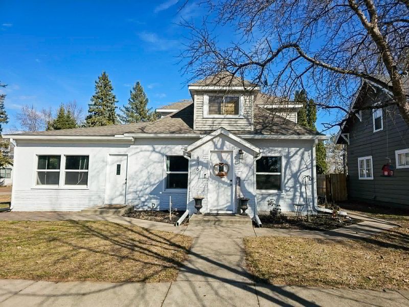 816 N 10th St, Brainerd, MN 56401