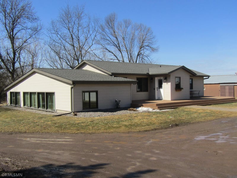 4748 Rush Lake Rd, Rush City, MN 55069
