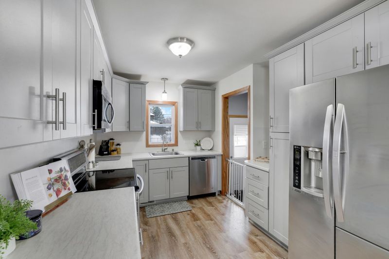 8382 Granada Ave S, Cottage Grove, MN 55016