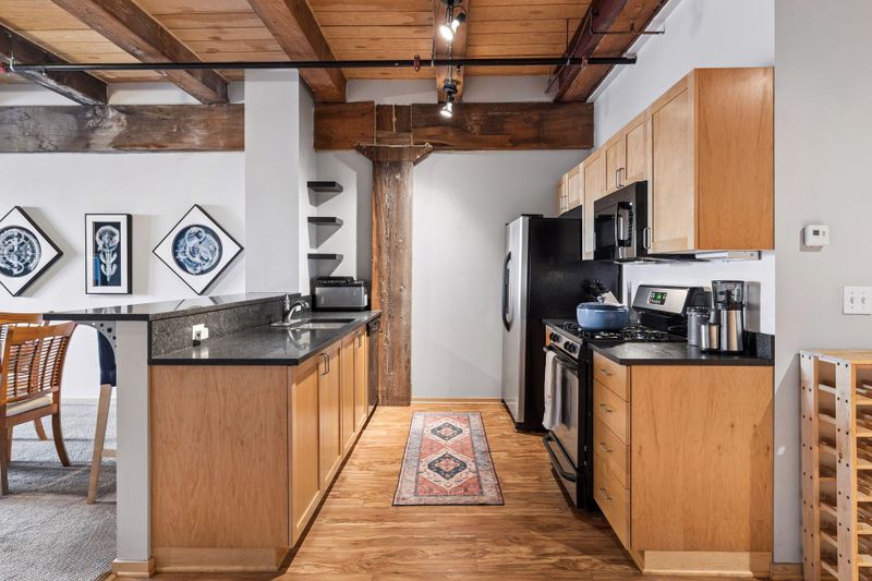 406 Wacouta St #413, Saint Paul, MN 55101