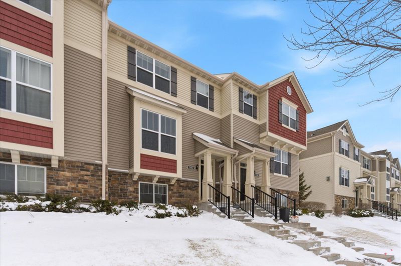 5142 95th Ln N, Brooklyn Park, MN 55443