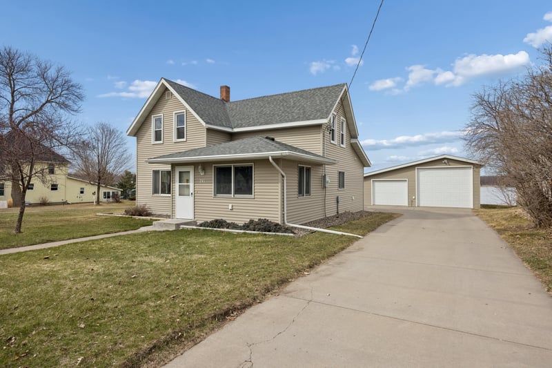 241 Lake Ave, Albany, MN 56307