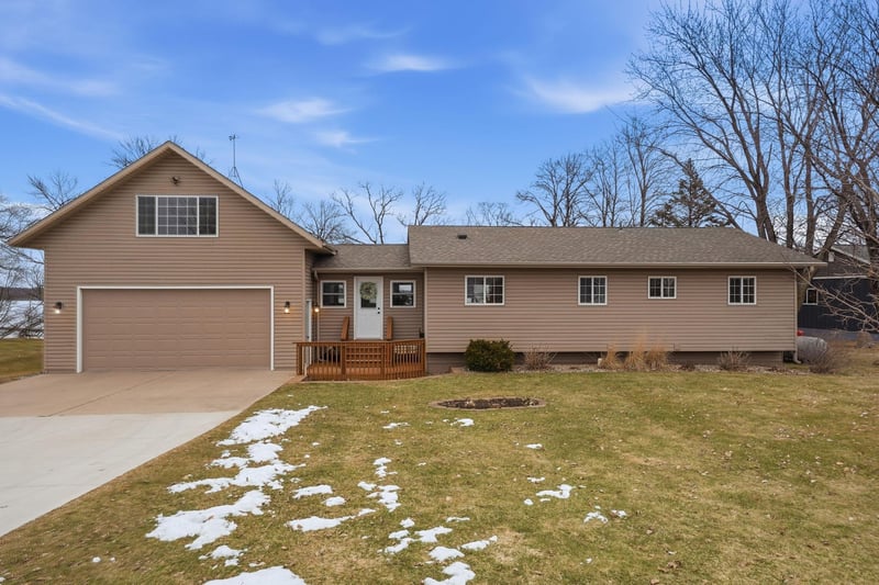 14121 Schuelke Beach Rd NW, Miltona, MN 56354