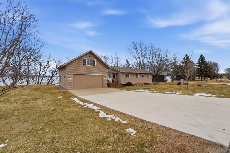 14121 Schuelke Beach Rd NW, Miltona, MN 56354