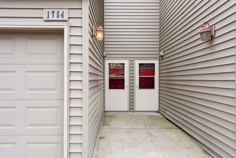 1754 Meadowlark Rd #41754, Eagan, MN 55122