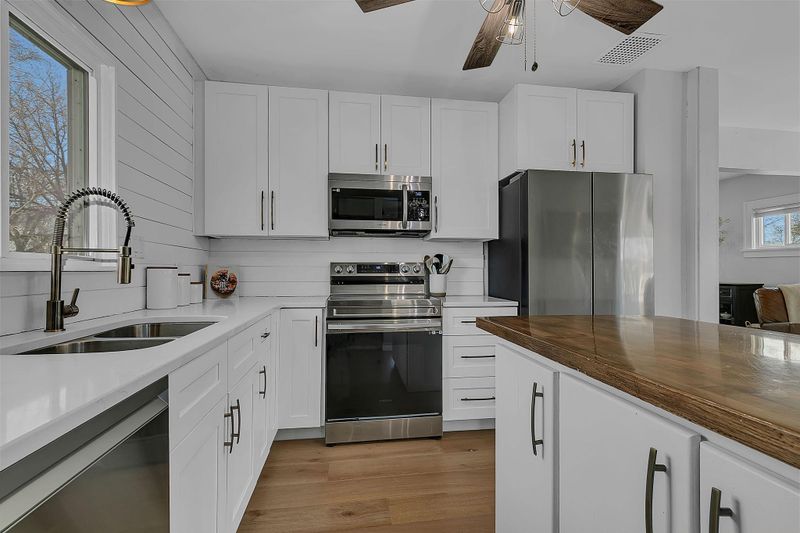 212 East Rd S, Atwater, MN 56209