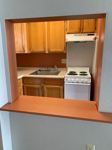 31 Chestnut St E #10, Trimont, MN 56176