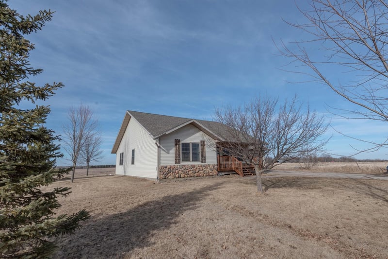 57743 285th St, Deer Creek, MN 56527