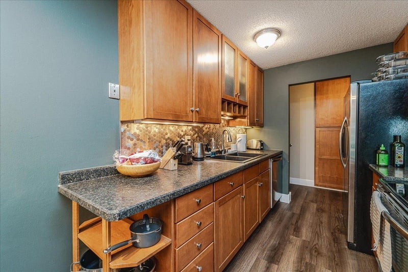 4524 Cedar Lake Rd S #3, Saint Louis Park, MN 55416