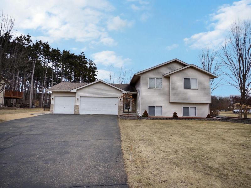 31357 Gable Ave, Stacy, MN 55079