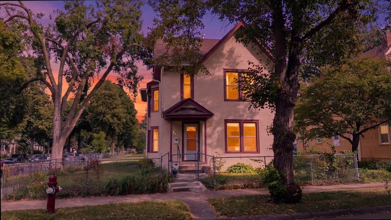 1001 26th Ave NE, Minneapolis, MN 55418