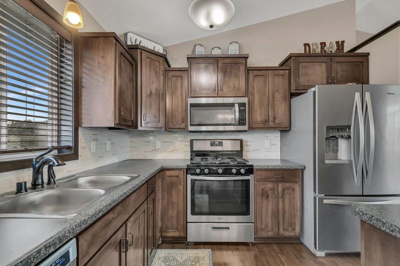 909 4th St NE, Rice, MN 56367