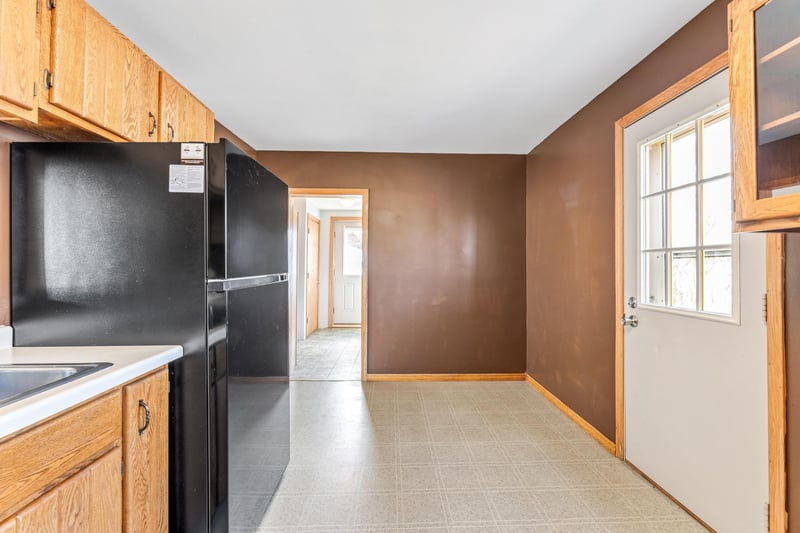 413 S Sherman St, Houston, MN 55943