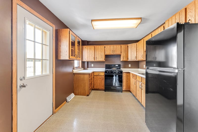413 S Sherman St, Houston, MN 55943