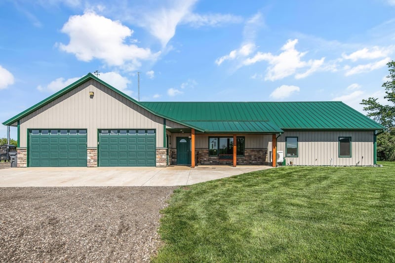 10080 550th St, Rush City, MN 55069