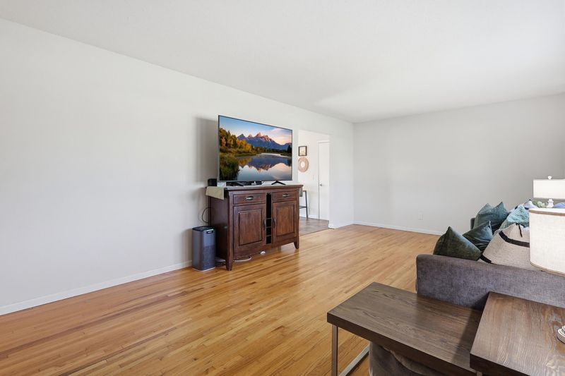 16306 Flagstaff Ave W, Rosemount, MN 55068